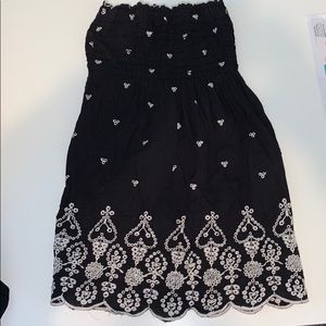 Rue21 Black strapless top